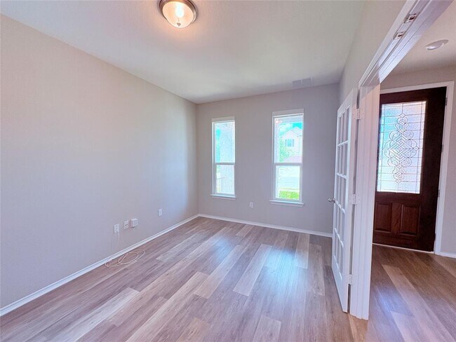 Building Photo - 301 Espresso Dr