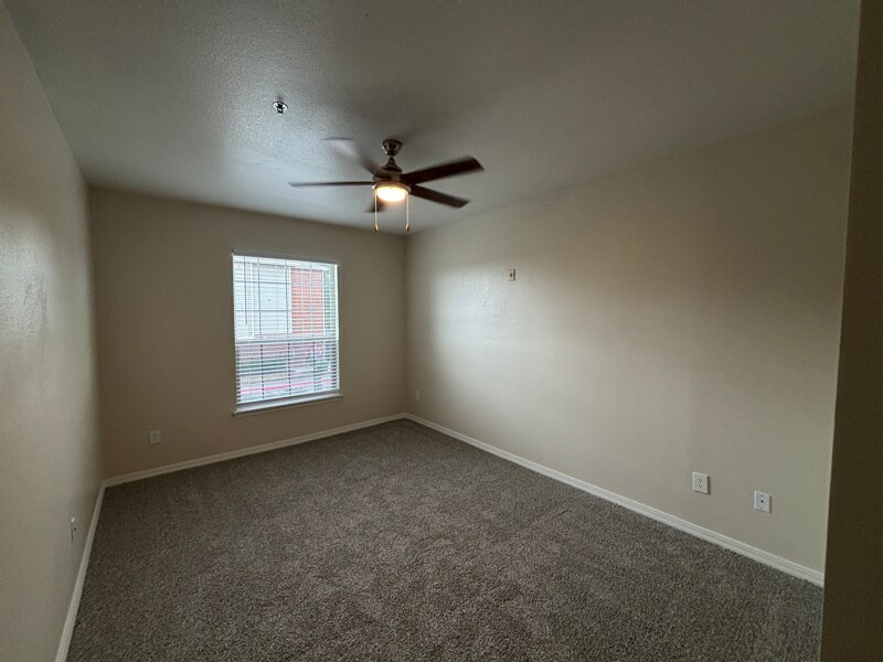 Building Photo - 250 S Stagecoach Trail