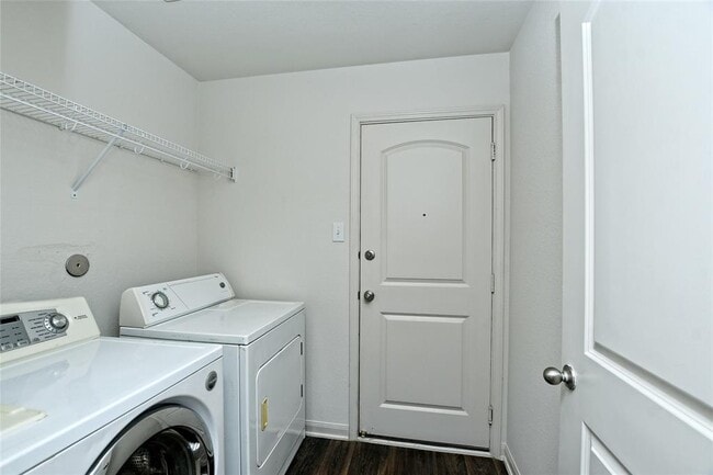 Building Photo - 104 Independence Ave