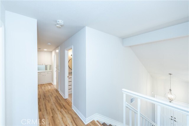 Building Photo - 1091 S Burlwood Dr