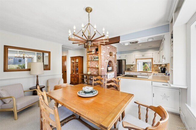 Building Photo - 1100 Huntington Blvd