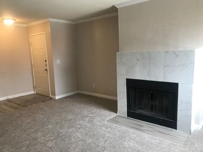 Building Photo - ** COMING SOON ** Modern Boca Park Apartment with Stainless Steel Appliances & Open-Concept Living