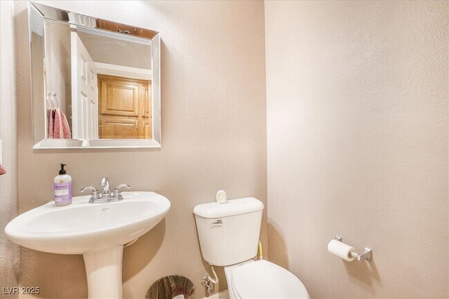 Building Photo - 11482 Belmont Lake Dr