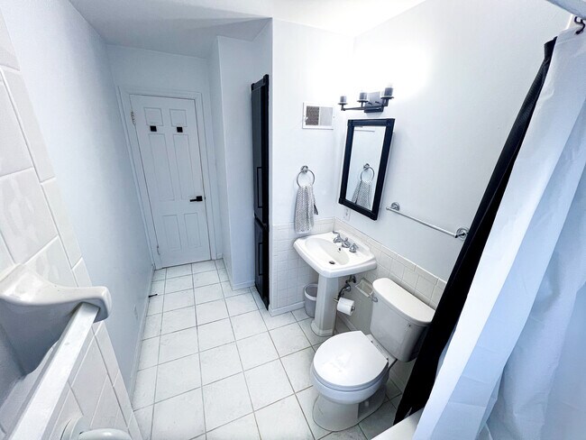 Primary Bathroom (1st Floor) - 38 Volusia Ave