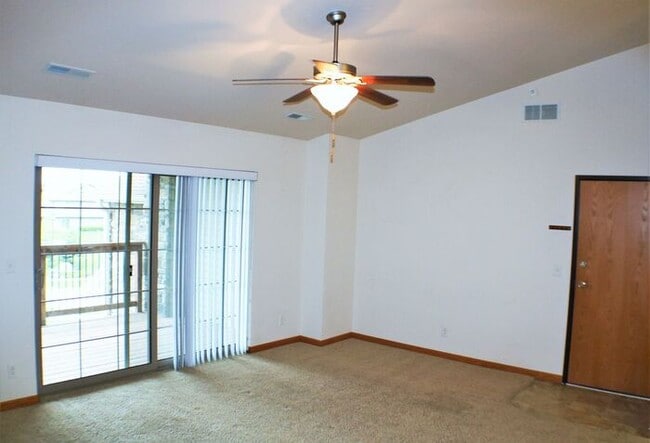 Building Photo - $1,325 | 2 Bedroom, 2 Bathroom Condo | Pet Friendly* | Available for August 1st, 2026 Move In!
