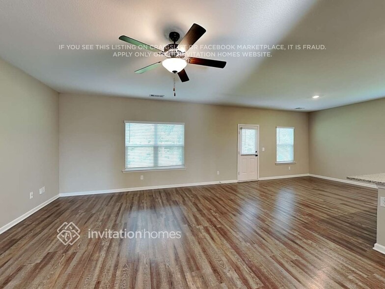 Building Photo - 442 Samara Ct