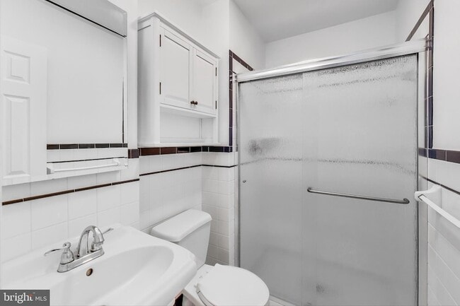 Building Photo - 1325 Chetworth Ct