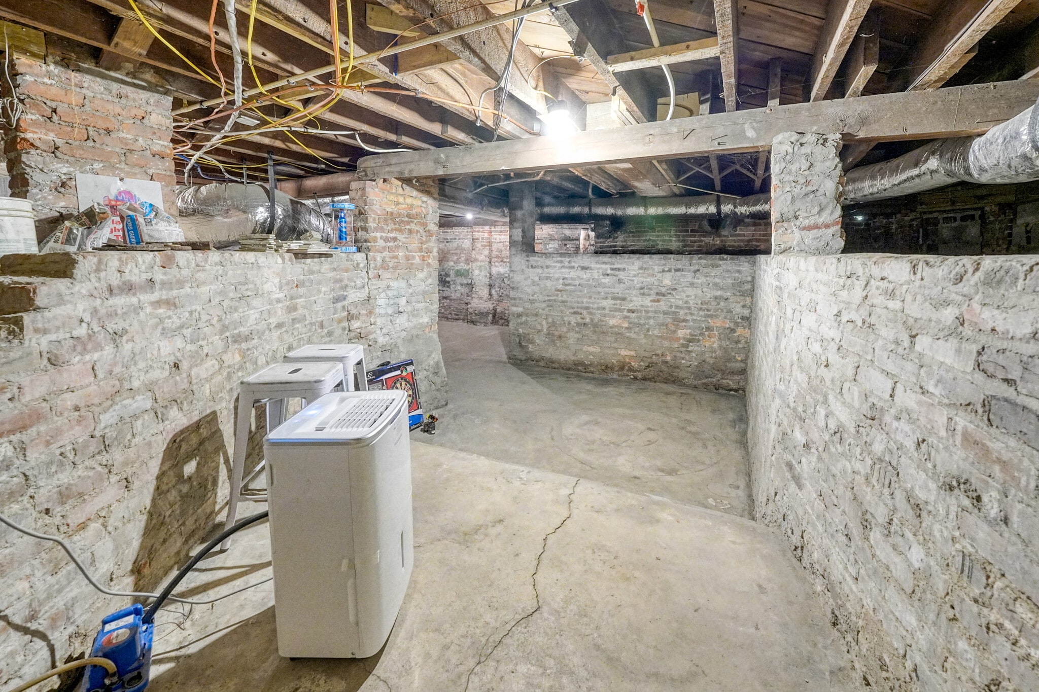 Building Photo - 312 N 5th Ave