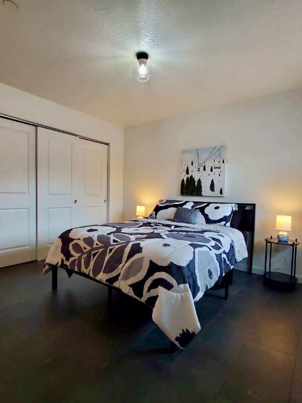 Building Photo - 140 Railroad Ave