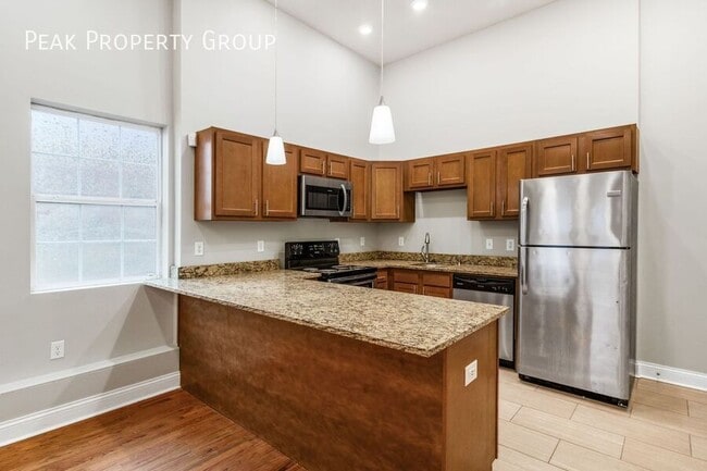 Building Photo - 77-79 E. 7th Avenue-77 E. 7th