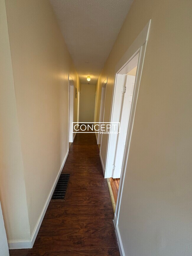 Building Photo - 39 Jackson Rd