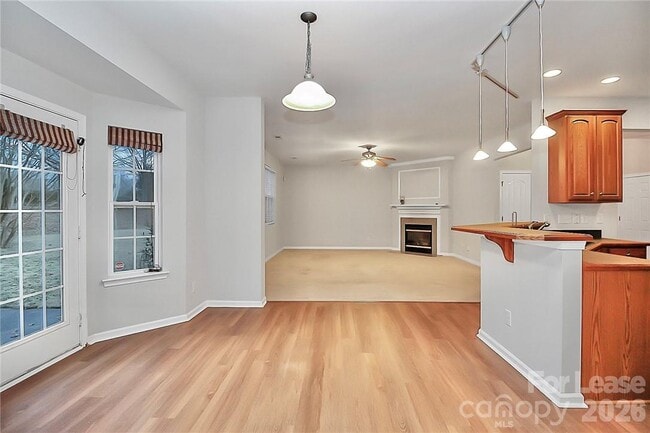 Building Photo - 10938 Sedgemoor Ln