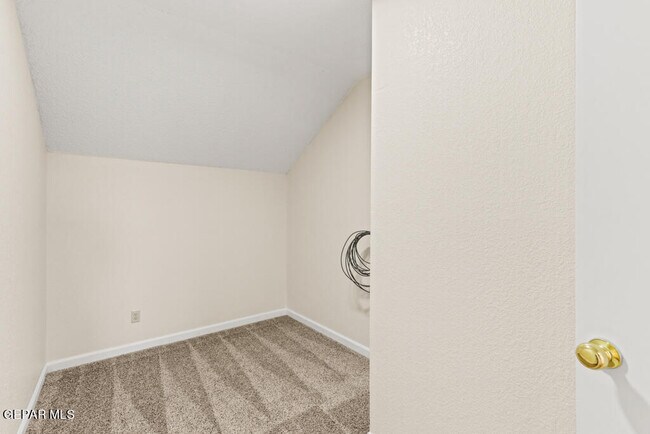 Building Photo - 1861 Sonoma Pl