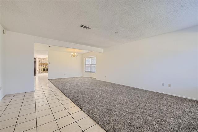 Building Photo - 2200 Sequoia Ln