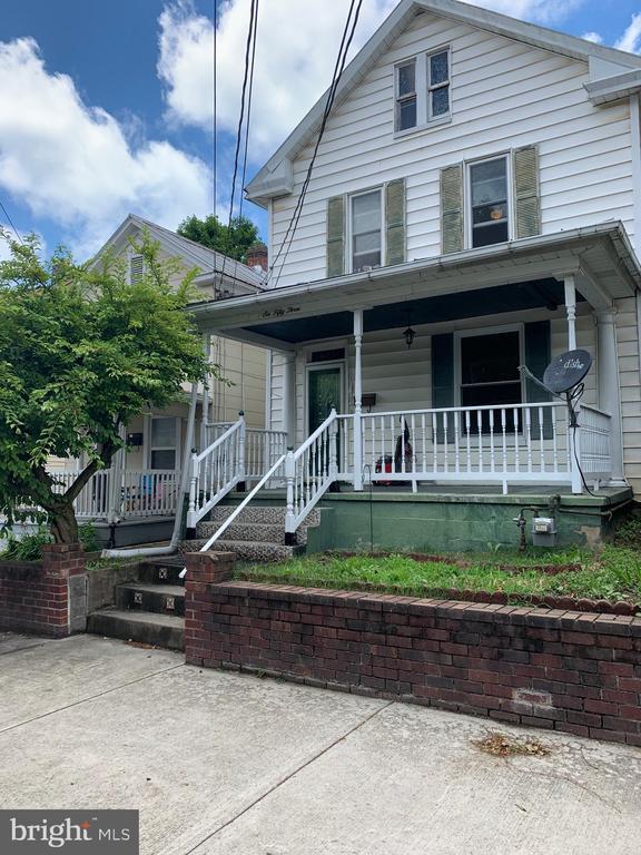 Building Photo - 653 Faulkner Ave
