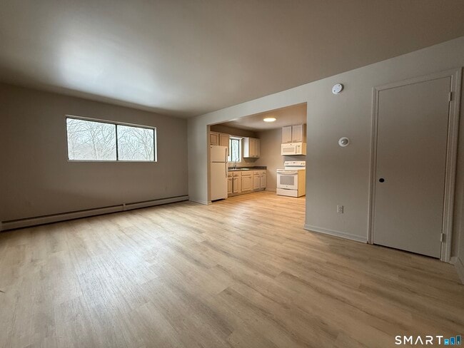 Building Photo - 388 S Main St