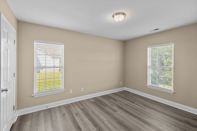 Building Photo - 103 Grist Mill Dr