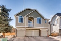 Building Photo - 1279 Carlyle Park Cir