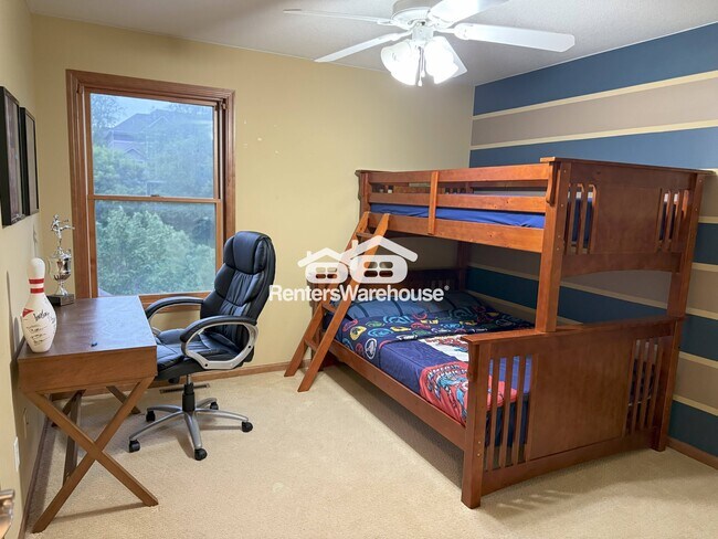 Building Photo - 15420 Plumstone Dr
