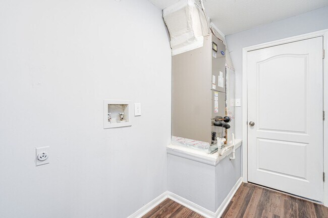 Building Photo - 3 Bedroom Port Orange Home