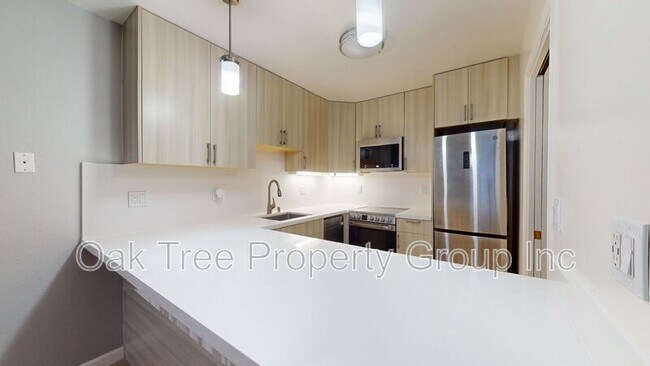 Building Photo - 351 Lester Ave