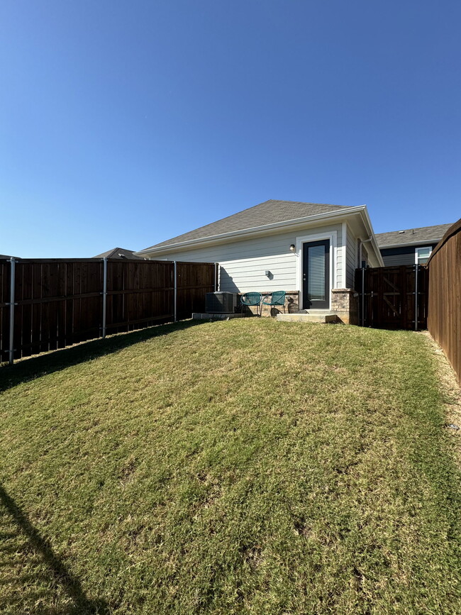 Building Photo - 5416 Barlean Rnch