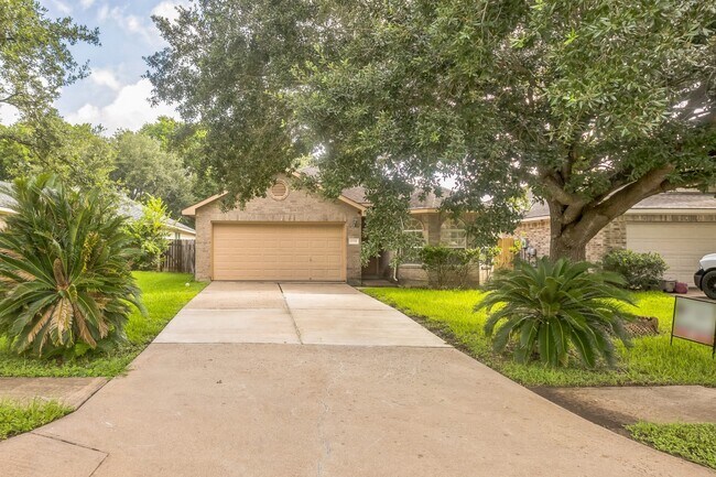 Building Photo - 5751 Wandering Creek Dr