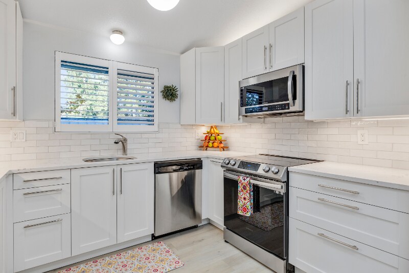 Building Photo - 1200 NE Territorial Rd