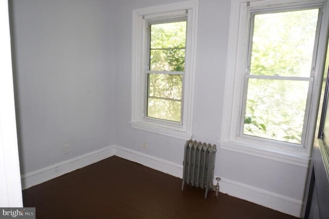 Building Photo - 124 Knox St