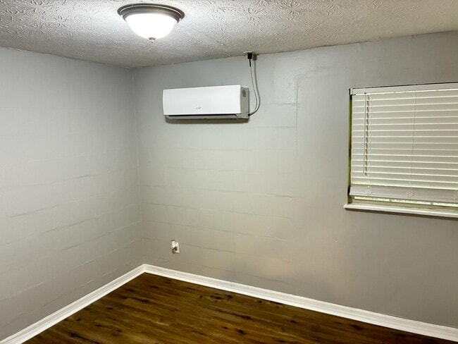 Building Photo - 2150 Inwood Terrace