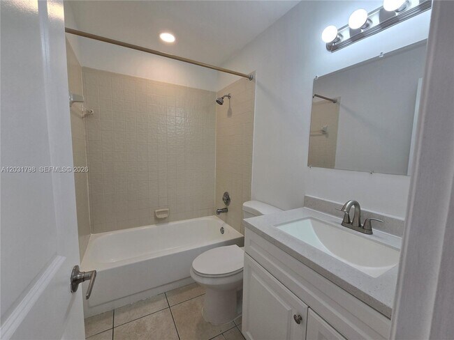 Building Photo - 2231 SW 80th Terrace