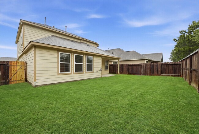 Building Photo - 16417 Olive Sparrow Dr