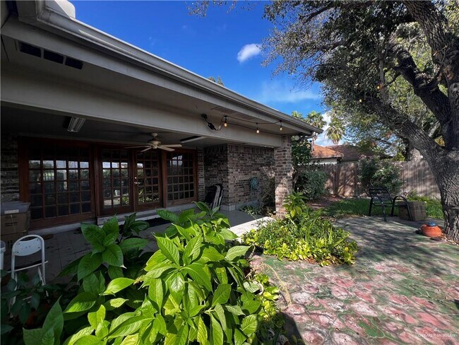 Building Photo - 28 S Cynthia St