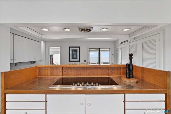 Building Photo - 39 Vineyard Pl