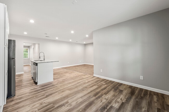 Building Photo - 1780 Brewer Blvd SW