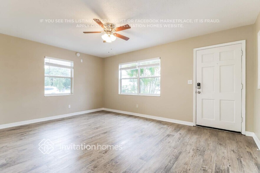 Building Photo - 5650 19th Ave N