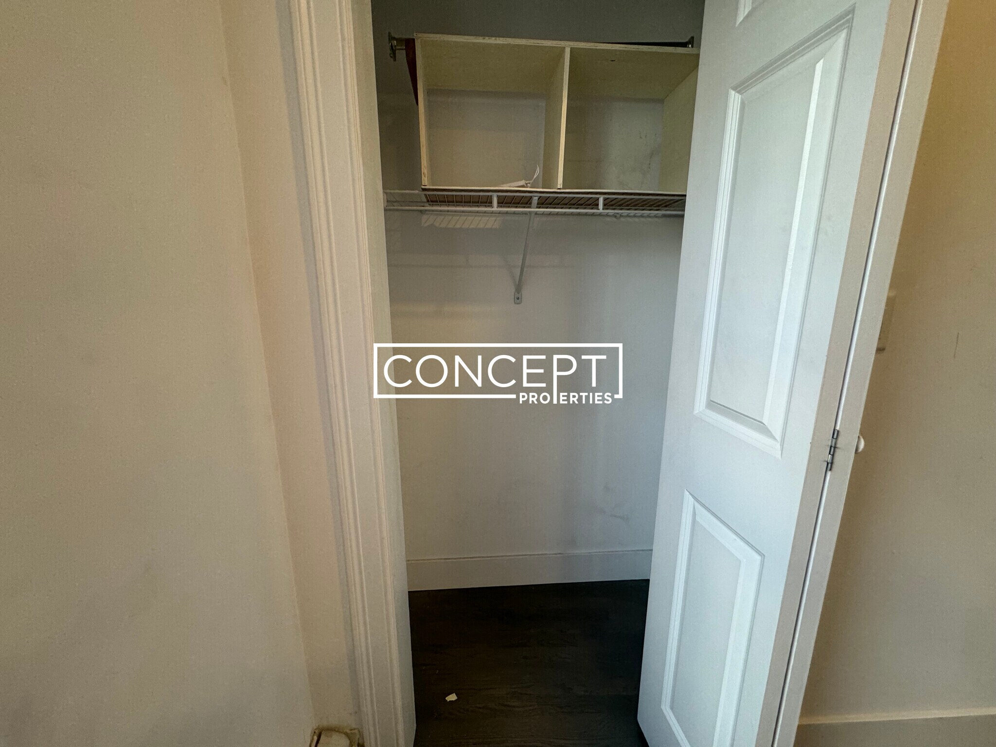 Building Photo - 44 Joy St