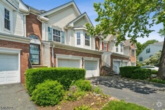 Building Photo - 315 Winthrop Dr