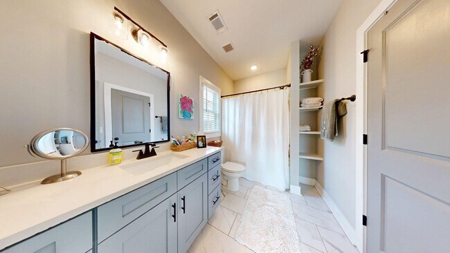 Building Photo - 1289 Foxtail Ln