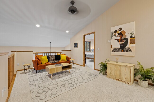 Building Photo - 23679 Dogleg Dr