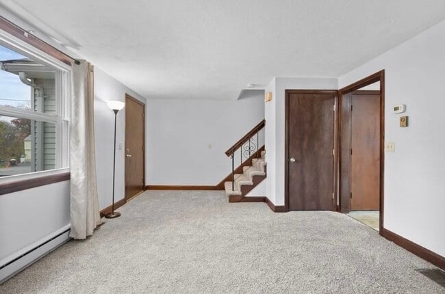 Building Photo - 24 Bows Ln