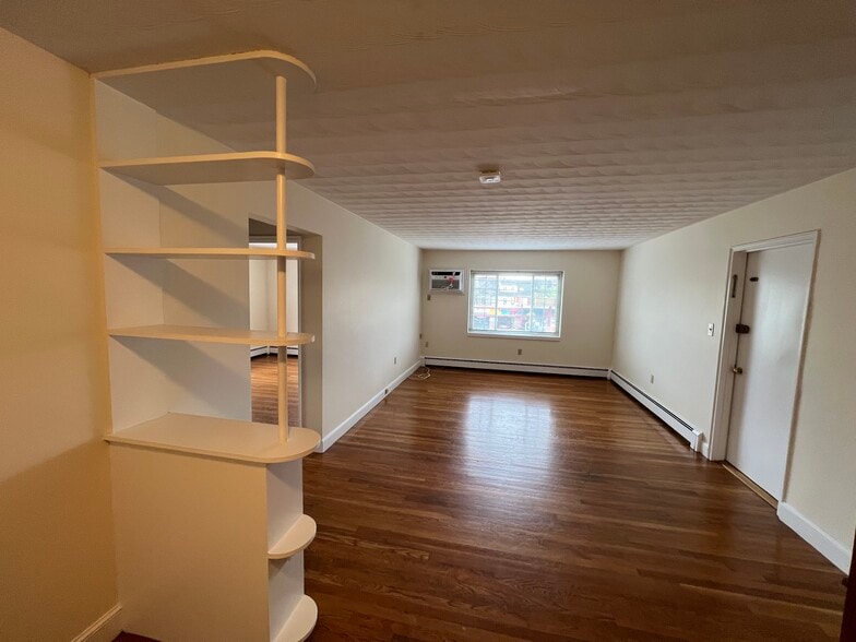 Building Photo - 333 Massachusetts Ave