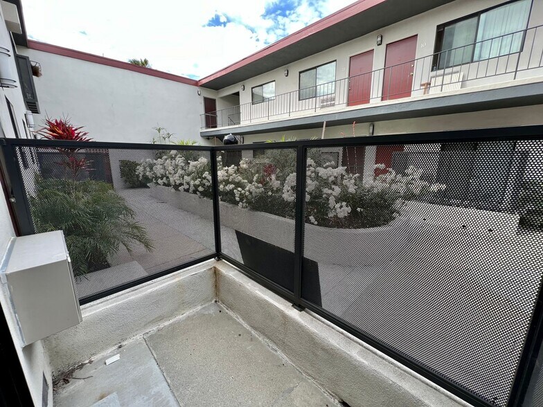 Building Photo - 3510 Clarington Ave