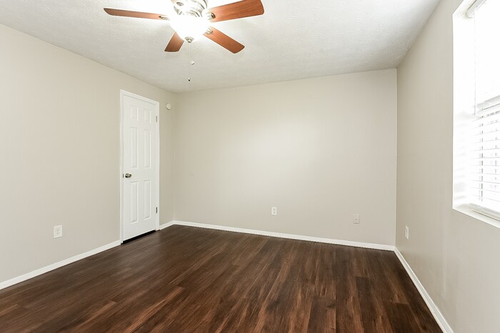 Building Photo - 3033 Millstone Ct SW
