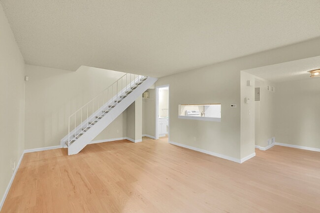 Building Photo - $1,695.00 - 2 Bedrooms, 1.5 Bathrooms, Sin...