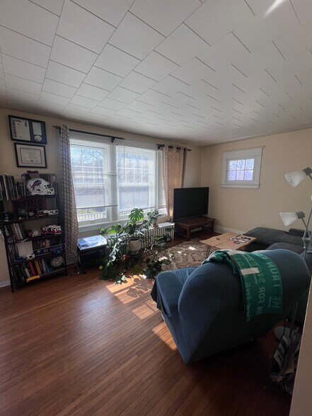 Building Photo - 763 Columbus Pky