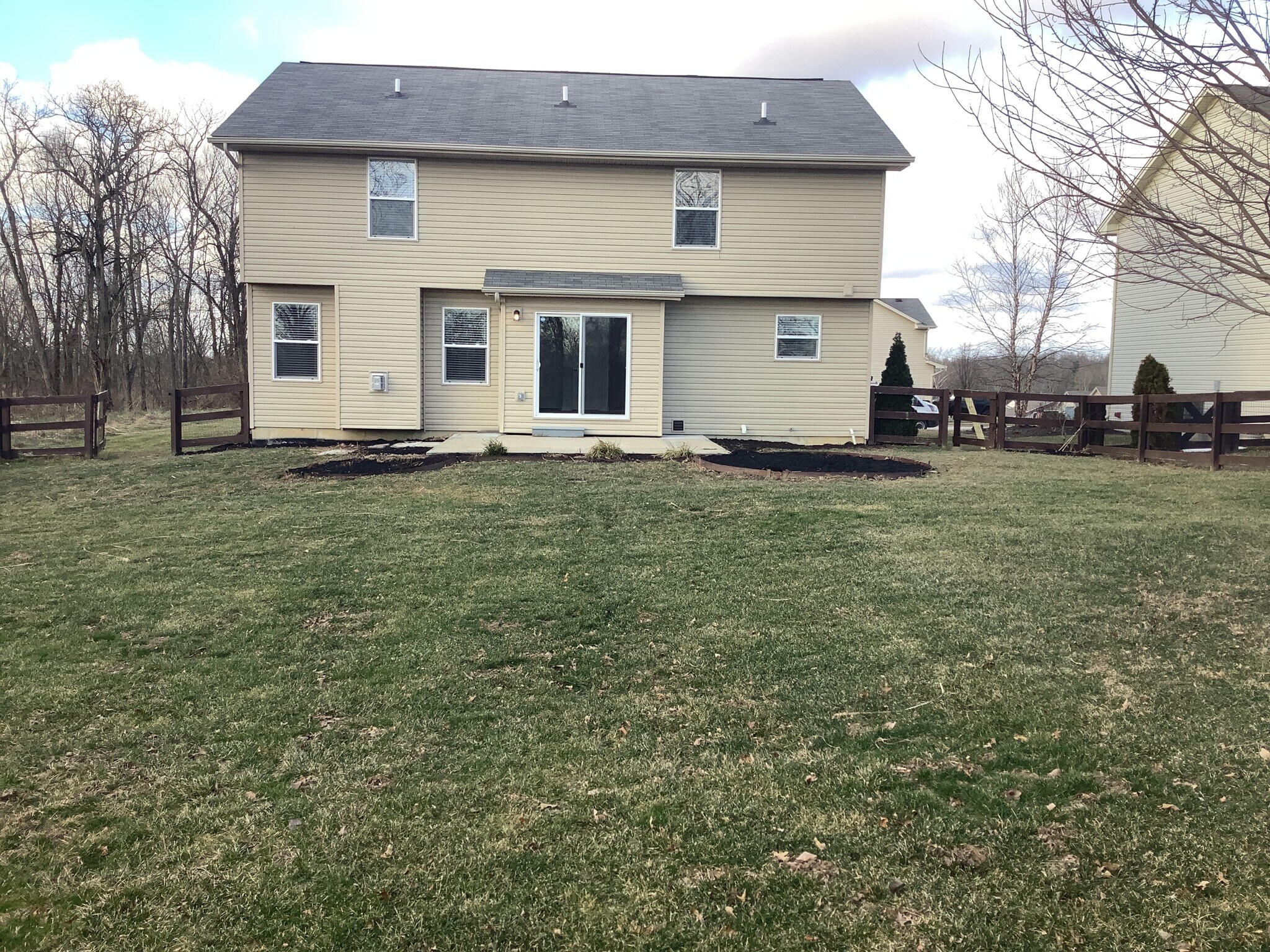 Building Photo - 9911 Codyview Dr