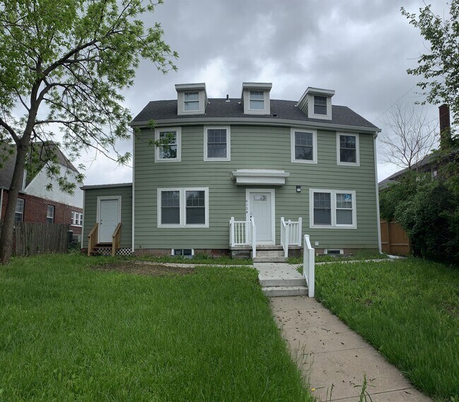 Building Photo - 6124 N 30th St