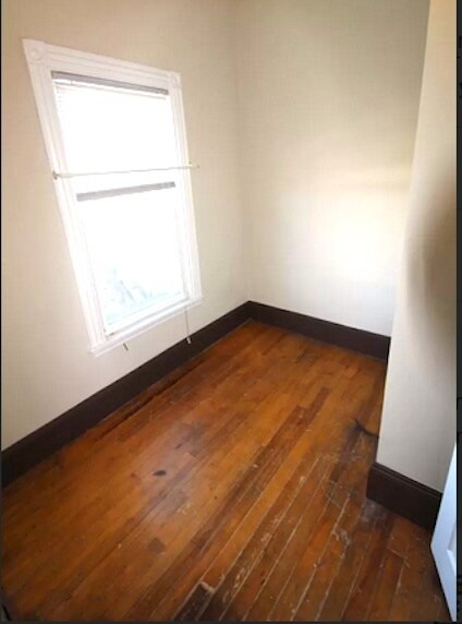 Building Photo - 1058 Forest Ave