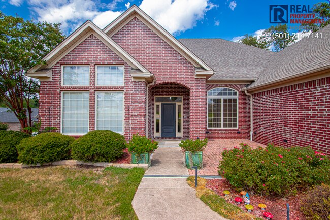 Building Photo - 4040 Robinwood Cir